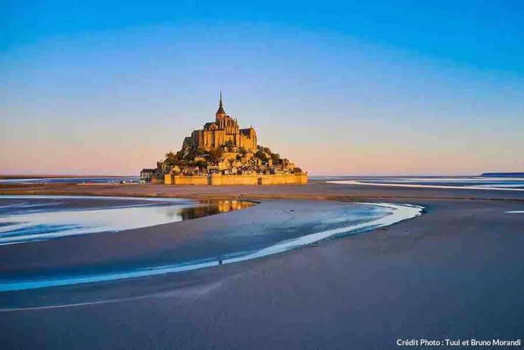 Au Bord De La Mer Appartement 2 Personnes Saint Benoit des Ondes Bagian luar foto